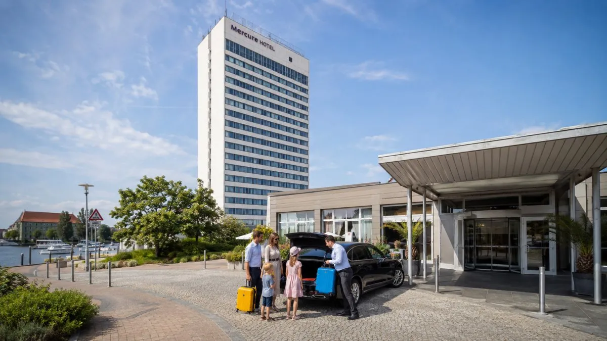 Private Airport Transfer to Mercure Hotel Potsdam City